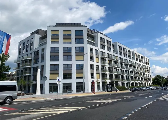 Modern In The Amadeus Apartman