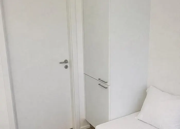 Modern In The Amadeus Apartman